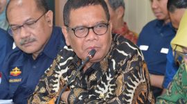 Anggota Komisi VII DPR RI, Drs Anwar Idris