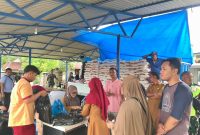 Pasar murah yang digelar Pemko Sabang di Gampong Cot Ba'u Kecamatan Sukajaya Sabang