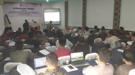 Suasana Bimtek Siskeudes dan Sipades hari pertama di aula Bireuen Jaya, Jum'at (1/12)