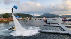 Atraksi Flying Board yang ikut memeriahkan SMF 2024