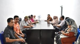 Pansus bidang Pemerintahan dan Perekonomian bersama Camat Sukamakmue