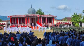 Upacara pengibaran Bendera Merah Putih oleh Paskibraka Sabang