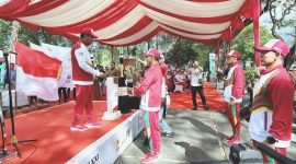 Penyerahan api PON di Tugu Sabang Merauke