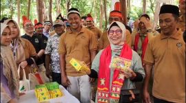 Staf Ahli Pengembangan Bidang Usaha Kemenparekraf/Baparekraf, Masruroh kenalkan jajanan khas Sabang