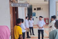 Bupati Bireuen, H Mukhlis ST foto bersama pegawai BPKSDM