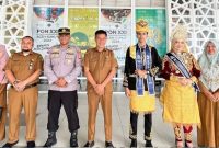 Kadispar Sabang Syamsurizal, Kepala UPTD Pelabuhan Balohan Sabang, Personil Polres Sabang, staf Dispar Sabang dan, Duta Wisata Sabang saat berada di Pelabuhan Balohan