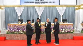 Penyerahan Laporan Dewan Perwakilan Rakyat Kota (DPRK) Sabang rapat paripurna dengan agenda penyampaian laporan dan rekomendasi Panitia Khusus (Pansus) terhadap Laporan Keterangan Pertanggungjawaban (LKPJ) Wali Kota Sabang Tahun Anggaran 2024-2025