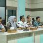 Pj Wali Kota Sabang memimpin Rapat Koordinasi Persiapan Menyambut Hari Raya Idul Fitri 1446 H/2025 M bersama Forkopimda Kota Sabang dan Stakeholder terkait di Aula Pulau Weh Kantor Walikota Sabang, Rabu (19/3)