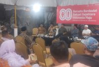 Pertemuan pers di Gazebo Pendopo Bupati Bireuen, Jum'at (13/3) malam