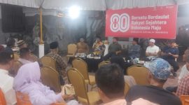 Pertemuan pers di Gazebo Pendopo Bupati Bireuen, Jum'at (13/3) malam