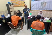 Dua pelaku diamankan di Mapolres Bireuen, Jumat (24/4)