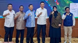 Grand Launching Dashboard Peta Aksi dan Partisipasi Masyarakat untuk Penanggulangan Bencana Aceh yang dilaksanakan di Gedung Serbaguna Sekretariat Daerah Aceh, Jumat (27/2).