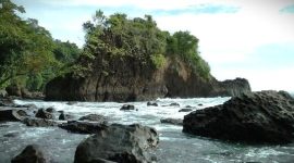 Spot wisata Batu Kapal Iboih