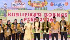 Bupati Bireuen, H Mukhlis ST saat membuka lomba Sempoa se Aceh di Hj Fauziah Convention Hall, Minggu (12/4)