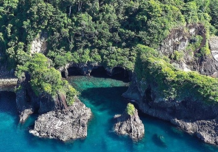 Spot wisata Gua Sarang Sabang