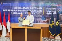Rektor UIA Peusangan, Dr Nazaruddin MA, menandatangani MoA di bidang hukum, penelitian, pengabdian kepada masyarakat dengan Kantor Wilayah Kementerian Hukum (Kemenkum) Aceh, di Lhokseumawe, Selasa (28/4).