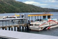 Kapal cepat Express Bahari yang dioperasikan PT Pelayaran Sakti Inti Makmur saat berada di Pelabuhan Balohan Sabang