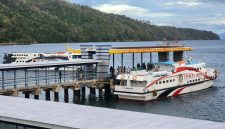 Kapal cepat Express Bahari yang dioperasikan PT Pelayaran Sakti Inti Makmur saat berada di Pelabuhan Balohan Sabang