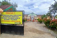 SMAN 1 Peulimbang sedang direvitalisasi pasca bencana banjir lalu. Foto diambil Senin (11/5).