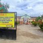 SMAN 1 Peulimbang sedang direvitalisasi pasca bencana banjir lalu. Foto diambil Senin (11/5).