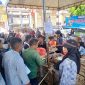 Suasana pasar murah yang digelar Pemkab Bireuen di lokasi Pasar Grosir, Senin (24/5)