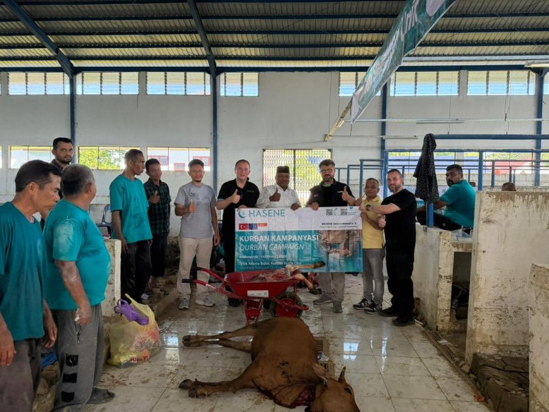 Bupati Bireuen, Ir H Mukhlis ST menerima bantuan Qurban dari Hasene Internasional Jerman