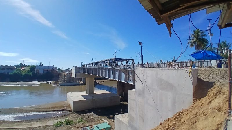 Kondisi pembangunan jembatan duplikasi Krueng Tingkeum Kutablang, Kabupaten Bireuen sudah 57 persen, Sabtu (30/5) pagi.