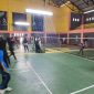 Peserta lagi melakukan pemanasan menjelang ikuti seleksi O2SN di GOR Geulumpang Payong, Kecamatan Jeumpa, Sabtu (23/5) pagi.