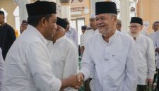 Suasana prosesi peusijuk jamaah calon haji Kota Sabang sebagai bentuk doa dan restu sebelum keberangkatan ke Tanah Suci.