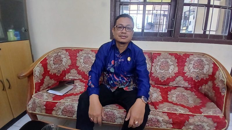 Kepala Sekretariat BMK Bireuen, 
Zubir Putra, S.E., M.M.