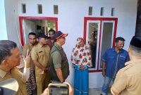 Kepala BNPB Letjen TNI Suharyanto meninjau Huntap di Gampong Blang Kubu, Kecamatan Peudada, Selasa (23/6) sore.