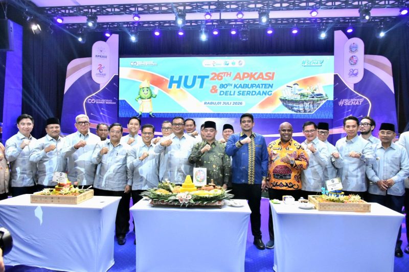 Bupati Ir H Mukhlis ST bersama para sejumlah bupati di tanah air, Rabu (1/8)