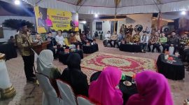 Suasana malam lepas sambut Kapolres Bireuen di Gazebo Pendopo, Senin (20/7)