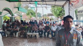 Suasana pemilihan keuchik Gampong Geulanggang Baro, Kecamatan Kota Juang, Minggu (2/8)
