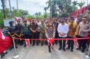 Kapolda Aceh,Irjen Pol Ruddi Setiawan, SIK.,SH.,MH bersama Wakil Bupati Bireuen, Ir H Razuardi, MT serta pejabat terkait meresmikan jembatan Bailey yang dibangun Polri di Gampong Meunasah Tambo, Kecamatan Jeunieb, Kamis (13/8) pagi.