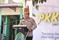 Kapolres Bireuen, AKBP Yulhendri, SH.,SIK.,S.Psi.,MIK lagi menyampaikan arahannya, di Kampus Timur Universitas Almuslim Peusangan, Rabu (26/8) pagi.