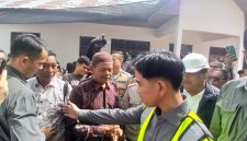 Wapres Gibran Raka berinteraksi dengan masyarakat Jangka