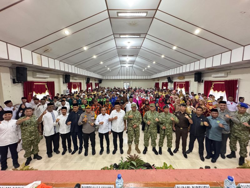 Danrem 011/Lilawangsa, Brigjen TNI Ali Imran bersama pejabat Forkopimda dan ratusan peserta hadiri Apel Kebangsaan di Aula Setdakab Lama, Jumat (4/9) pagi.