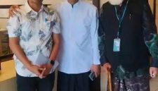 Kepala Dinas Sosial, Dr Alfian M.Pd bersama Waled NU dan Menteri Sosial RI, Saifullah Yusuf