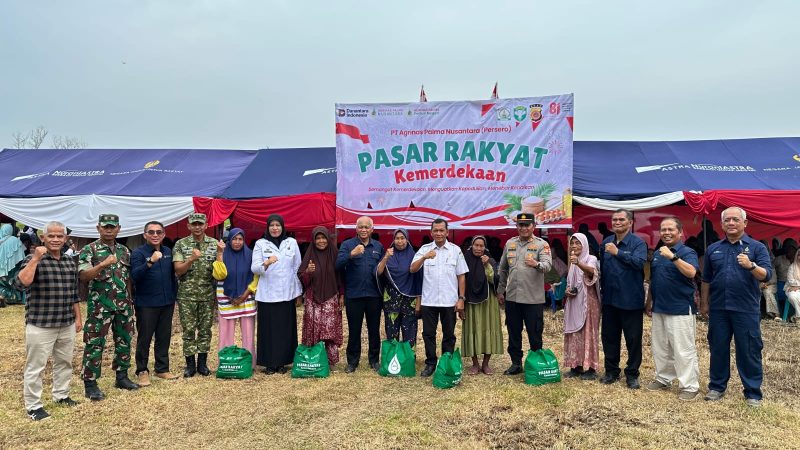 Kegiatan pasar rakyat di Aceh Tamiang yang digelar PT Agrinas Palma Nusantara, Rabu (2/9)