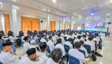 Ratusan mahasiswa baru UIA Paya Lipah Peusangan, Kabupaten Bireuen, mengikuti Pengenalan Budaya Akademik dan Kemahasiswaan (PBAK) di Aula Tgk Chik Abdurrahman, Kampus Paya Lipah.