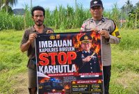 Personel Polsek Peusangan sosialisasi pencegahan terjadinya Karhutla, Minggu (13/9).