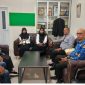 Kadis Pendidikan dan Kebudayaan, Dr Muslim bersama Kabid Pembinaan SMP, Azhari S.Pd M.Pd, Kepala SMP Sukma Bangsa Bireuen dan wali siswa yang dilapor ke polisi saat proses mediasi, Senin (14/9)