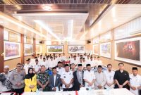 Bupati Bireuen, Ir H Mukhlis, ST membuka kegiatan pendidikan kader ulama yang digelar MPU di Aula Hotel Bireuen Jaya, Rabu (14/10) pagi.