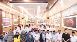 Bupati Bireuen, Ir H Mukhlis, ST membuka kegiatan pendidikan kader ulama yang digelar MPU di Aula Hotel Bireuen Jaya, Rabu (14/10) pagi.