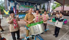 Sekda Ismunandar, MT membuka Peratrampra II Penggalang Madrasah Ibtidaiyah di Pesantren Modren Al Zahrah Gampong Beunyot, Kecamatan Juli, Senin (26/10) pagi.