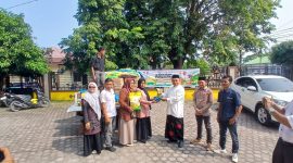DPKP Bireuen Bulog menggelar kegiatan Gerakan Pangan Murah dihalaman Kantor Camat Kecamatan Kota Juang, Kamis (22/10) pagi.