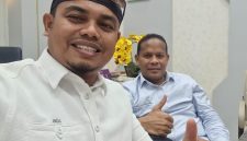Ketua Fraksi PKS DPRK Bireuen, Yusriadi, SH bersama Sekretaris, Athailah Saleh