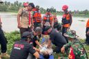 Polres Bireuen menggelar latihan bersama dalam proses penanggulangan bencana banjir, Kamis (15/10).
